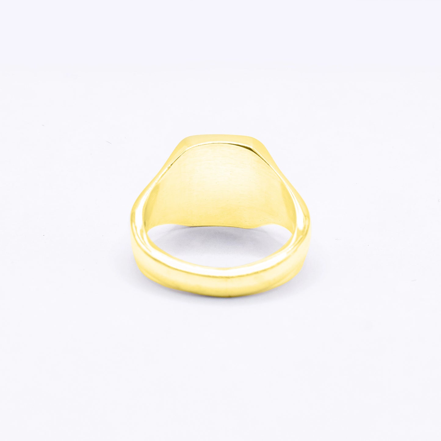 18ct Gold Signet Cushion