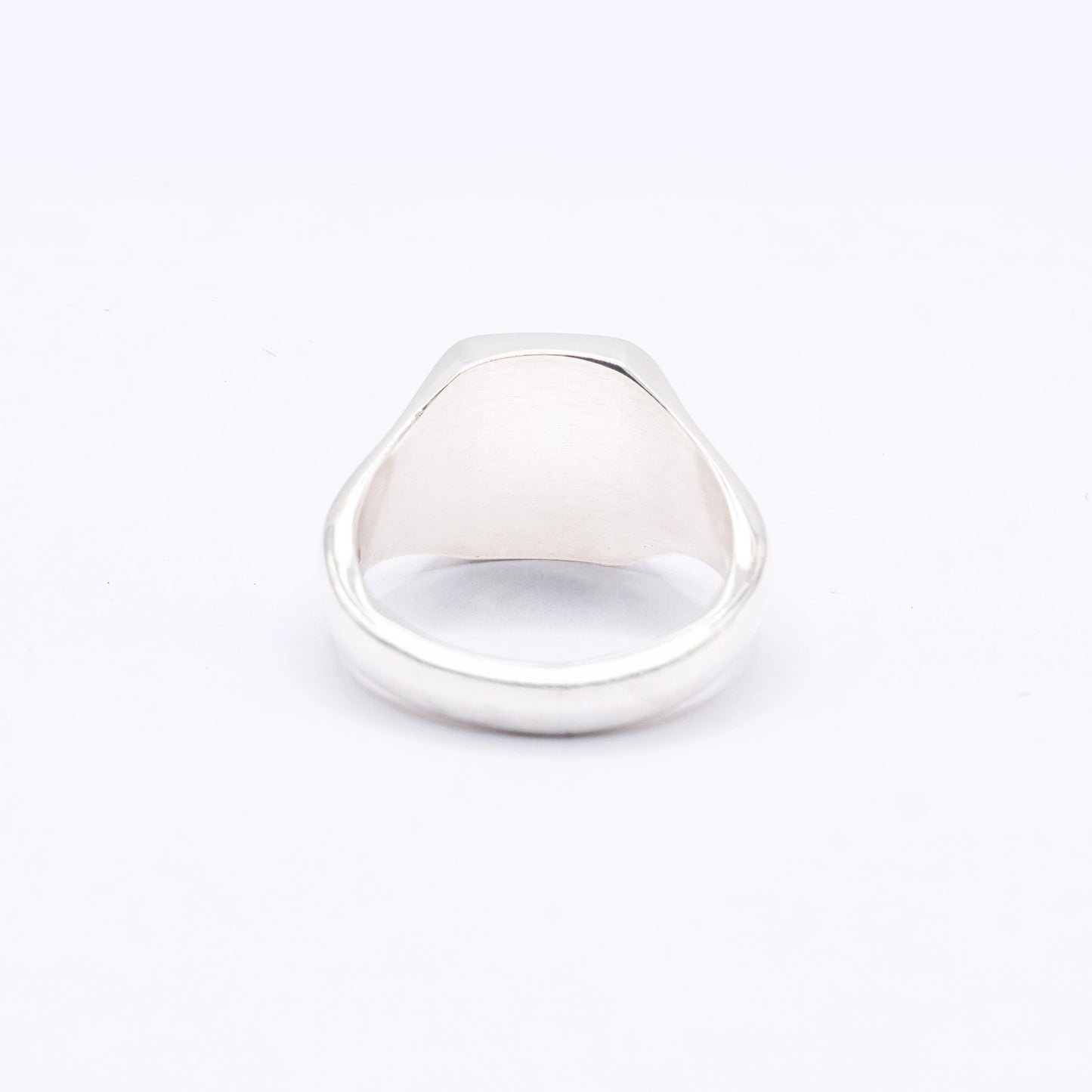 Platinum Signet Cushion